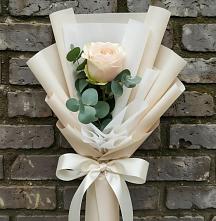 Букет цветов из:  Розы в Комсомольском Республики Калмыкия