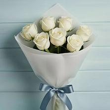 Букет 7 Белых роз Эдлесс Лав в Комсомольском Республики Калмыкия