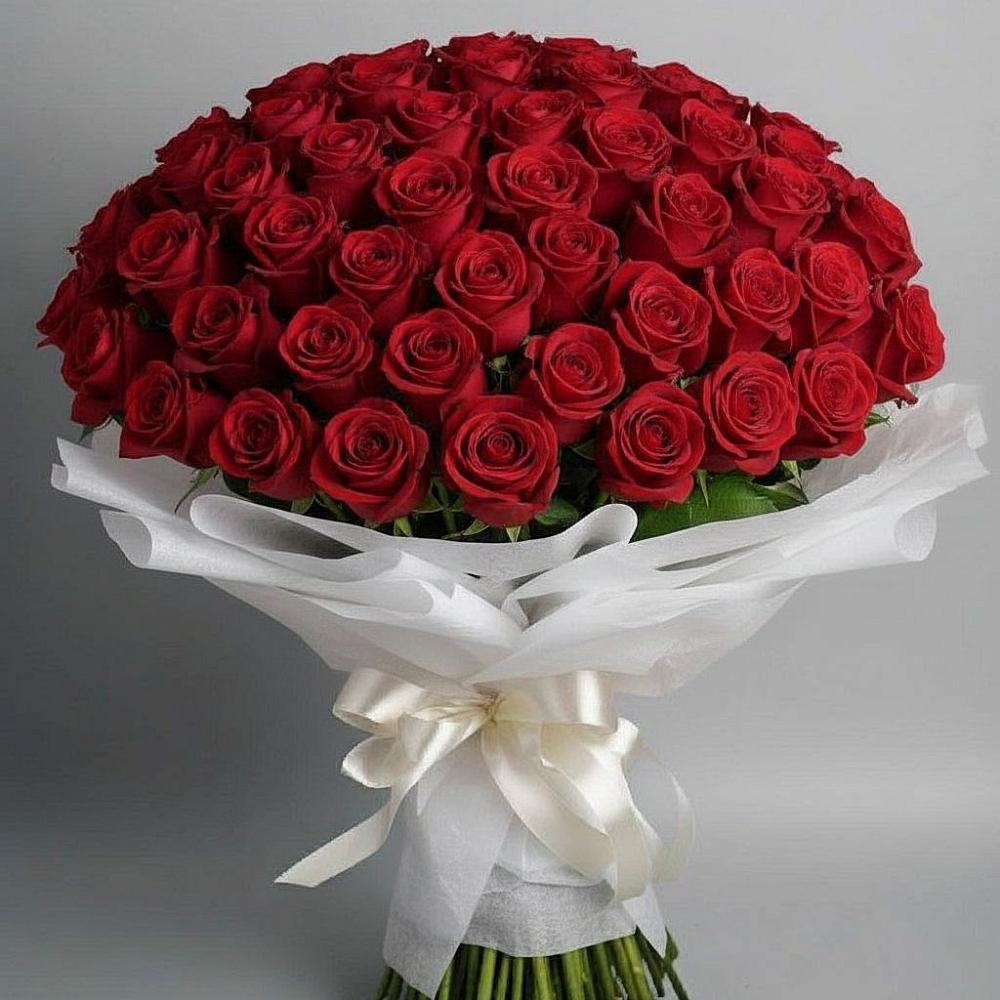 Букет 101 Красная роза Блэк Мэджик в Комсомольском Республики Калмыкия