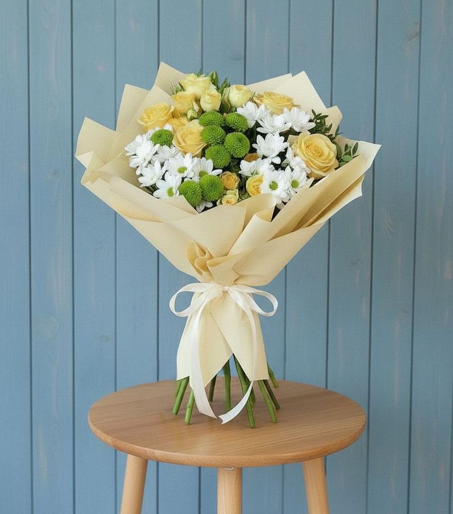 Букет цветов из: Хризантемы и Розы в Комсомольском Республики Калмыкия