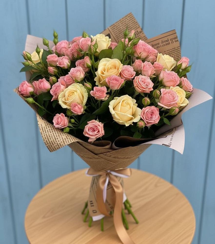 Букет цветов из: Розы в Комсомольском Республики Калмыкия