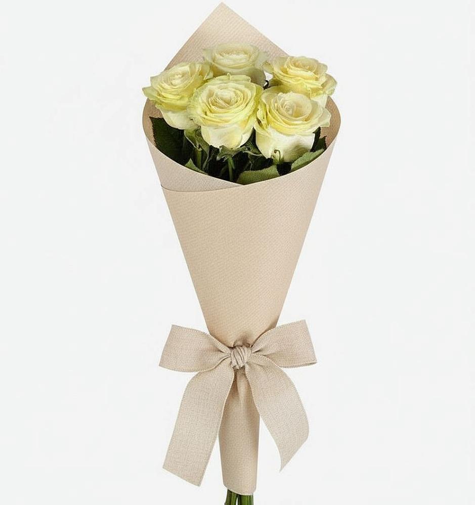 Букет цветов из: Розы в Комсомольском Республики Калмыкия