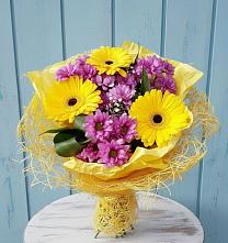 Букет цветов из:  Хризантемы и Герберы #REPLACE_PRED# Комсомольском Республики Калмыкия