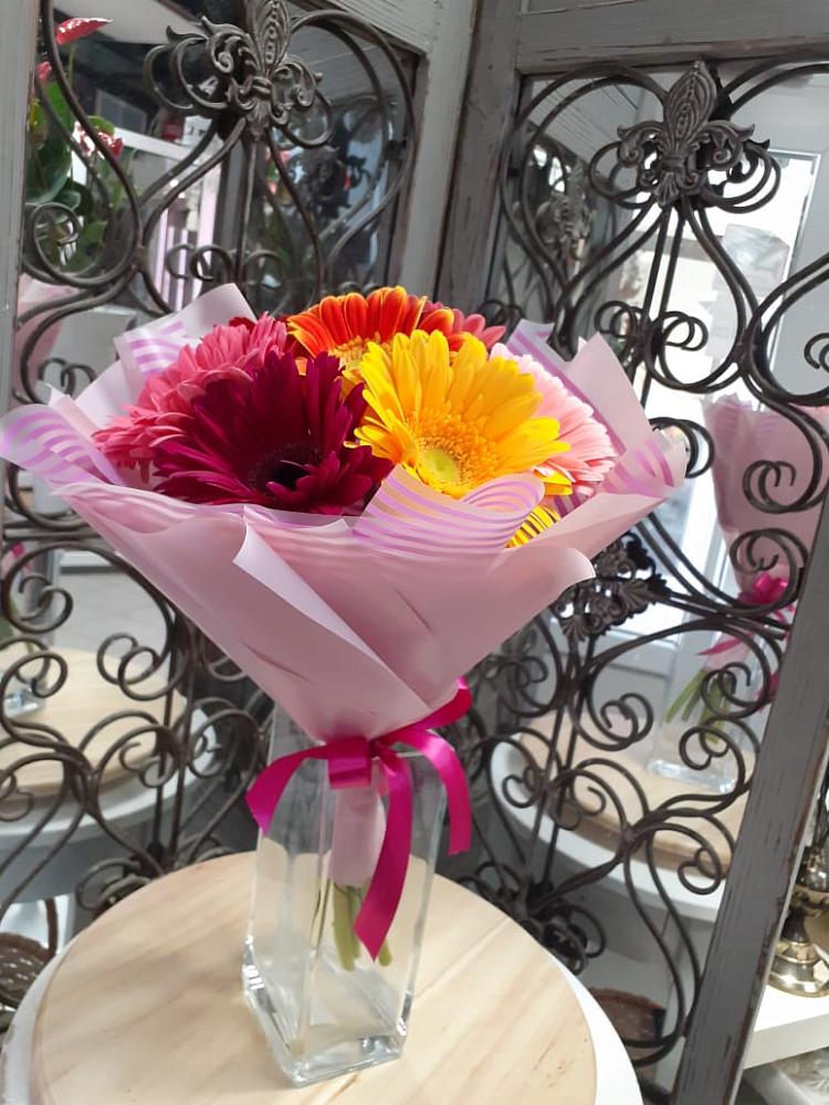 Букет цветов из: Герберы в Комсомольском Республики Калмыкия