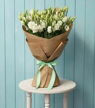 Букет цветов из:  Лизиантусы в Комсомольском Республики Калмыкия