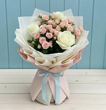 Букет цветов из:  Розы в Комсомольском Республики Калмыкия