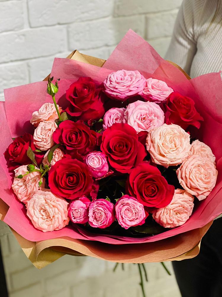 Букет цветов из: Розы в Комсомольском Республики Калмыкия