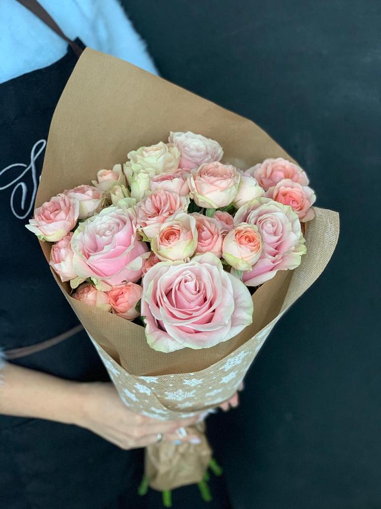 Букет цветов из: Хризантемы и Розы в Комсомольском Республики Калмыкия