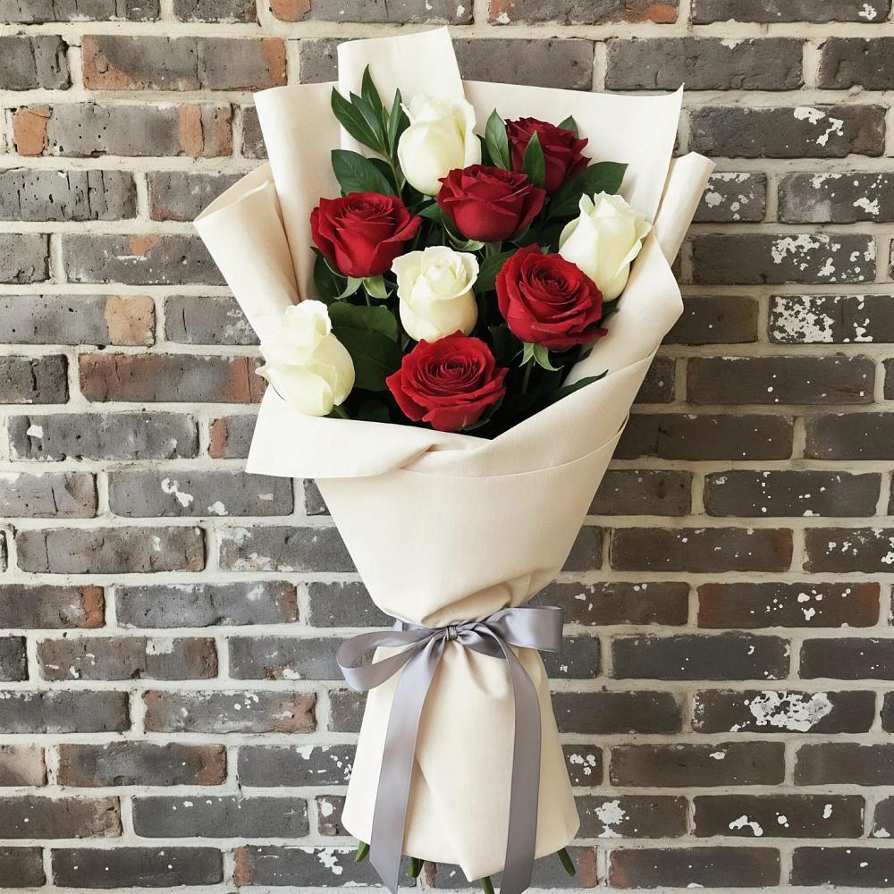 Букет цветов из: Розы в Комсомольском Республики Калмыкия