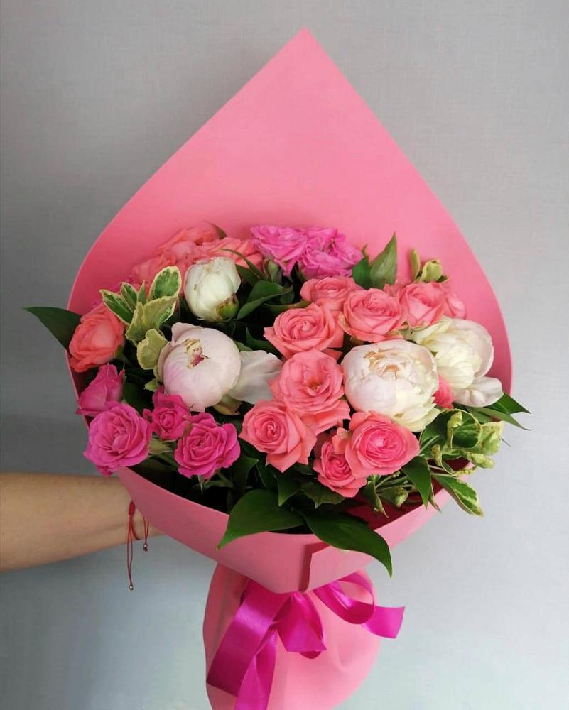 Букет цветов из: Розы в Комсомольском Республики Калмыкия