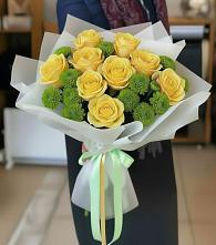 Букет цветов из:  Хризантемы и Розы в Комсомольском Республики Калмыкия