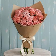 Букет цветов из:  Розы в Комсомольском Республики Калмыкия
