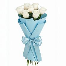 Букет 7 белых роз Проуд в Комсомольском Республики Калмыкия