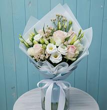 Букет цветов из:  Розы и Лизиантусы #REPLACE_PRED# Комсомольском Республики Калмыкия