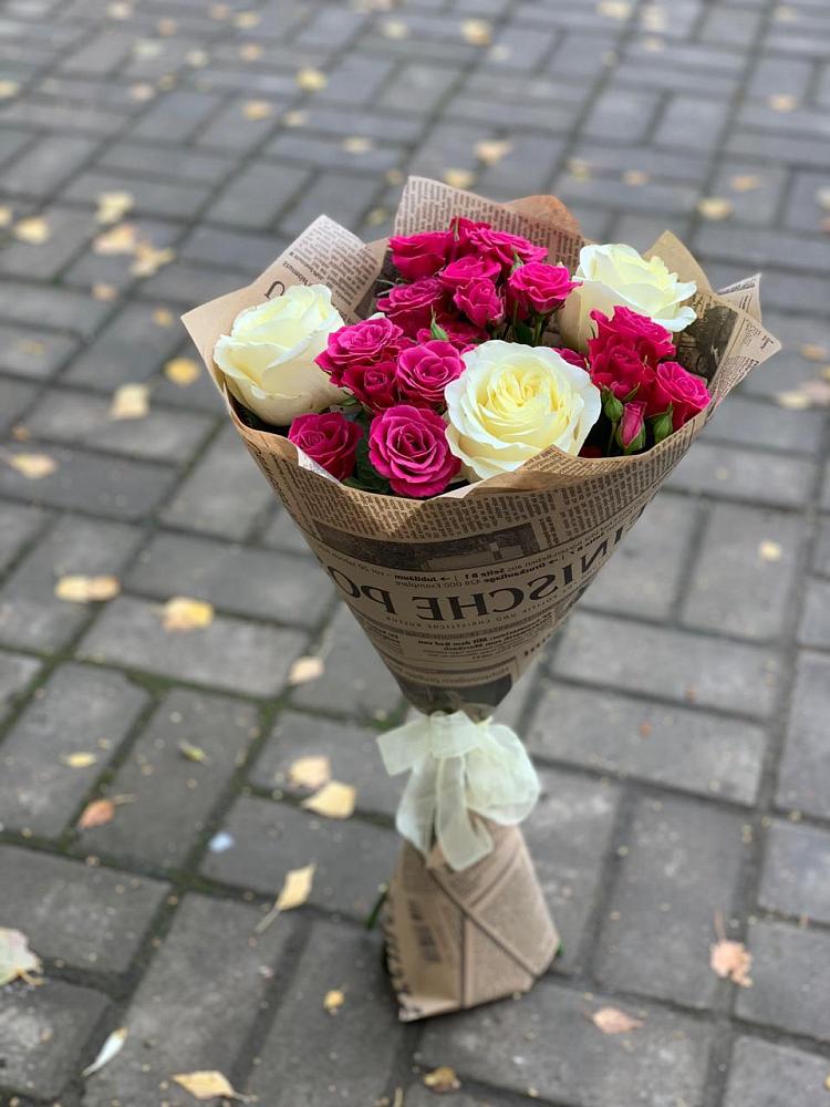 Букет цветов из: Розы в Комсомольском Республики Калмыкия