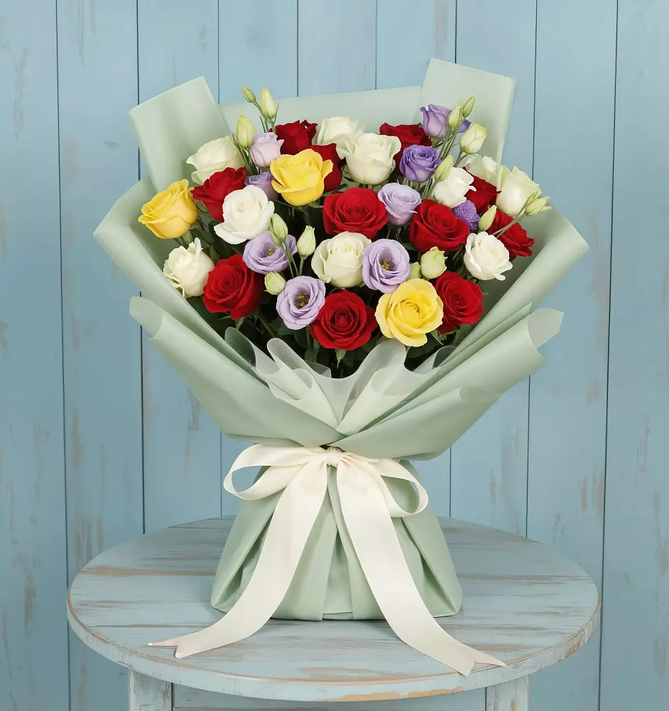 Букет цветов из: Розы в Комсомольском Республики Калмыкия