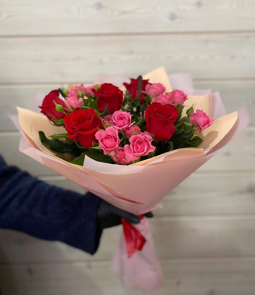 Букет цветов из: Розы в Комсомольском Республики Калмыкия