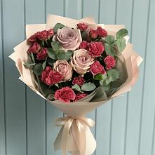Букет цветов из:  Гвоздики и Розы в Комсомольском Республики Калмыкия