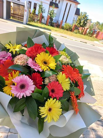 Букет цветов из: Герберы в Комсомольском Республики Калмыкия