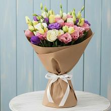 Букет цветов из:  Лизиантусы в Комсомольском Республики Калмыкия